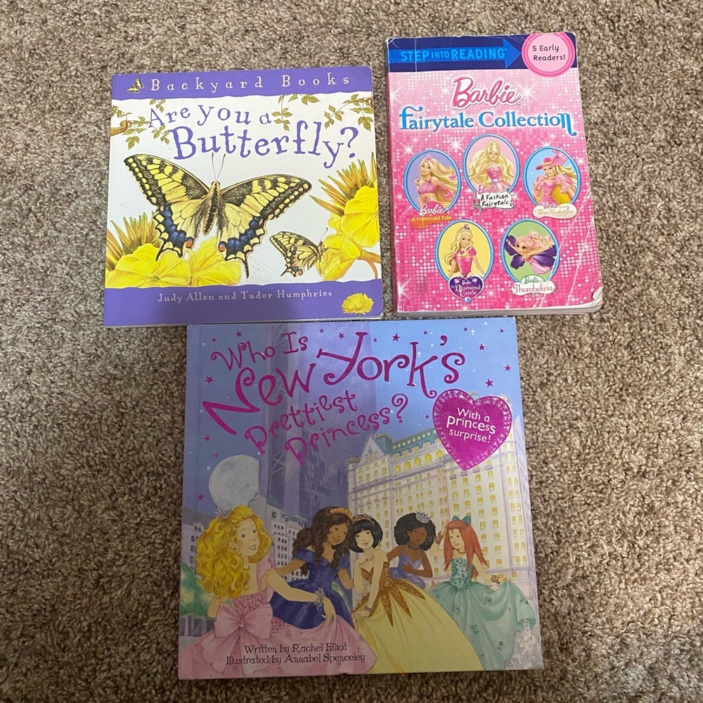 🟢 3 Girls Book Bundle